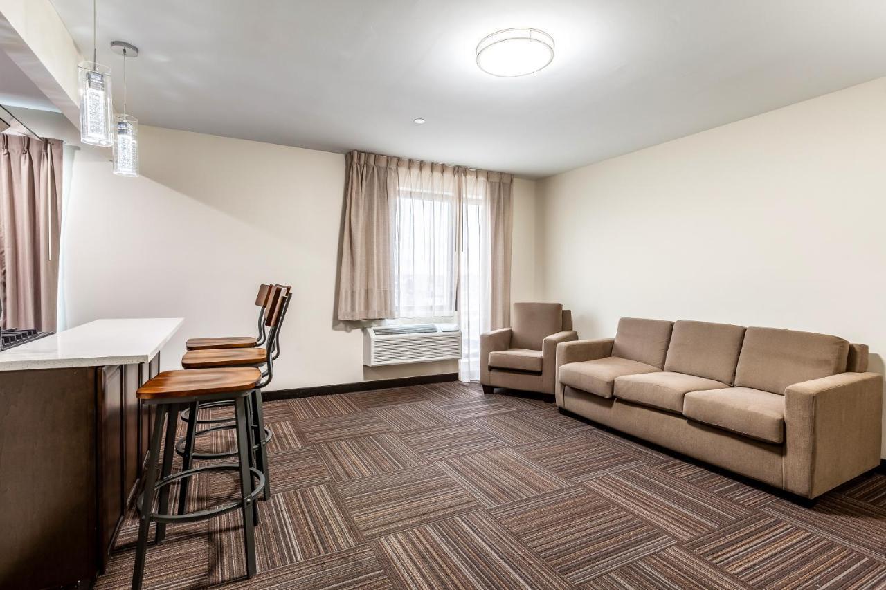 Van Wyck Hotel & Suites Near Jfk Airport ニューヨーク エクステリア 写真
